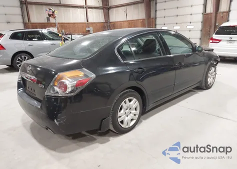 2011 Nissan Altima 2.5 S z USA, uszkodzony, nr VIN 1N4AL2AP1BN467054
